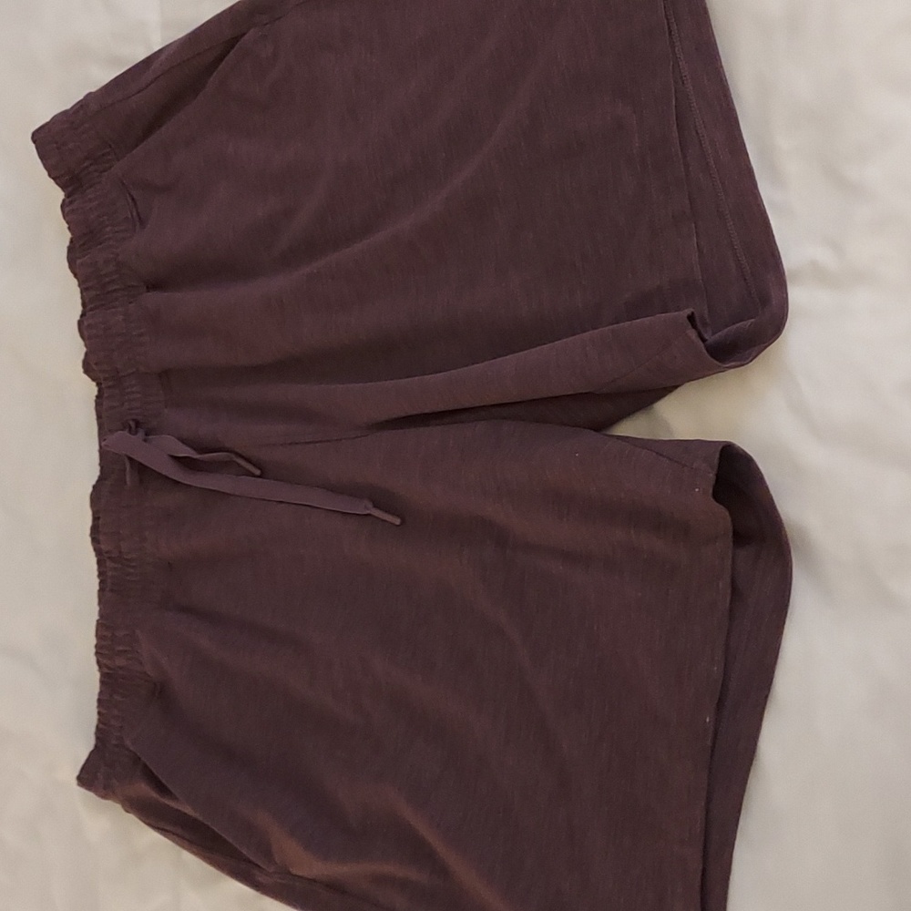 Mondetta athletic shorts XXL - Picture 1 of 5